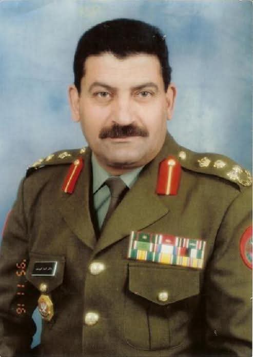 صورة العميد شاكر