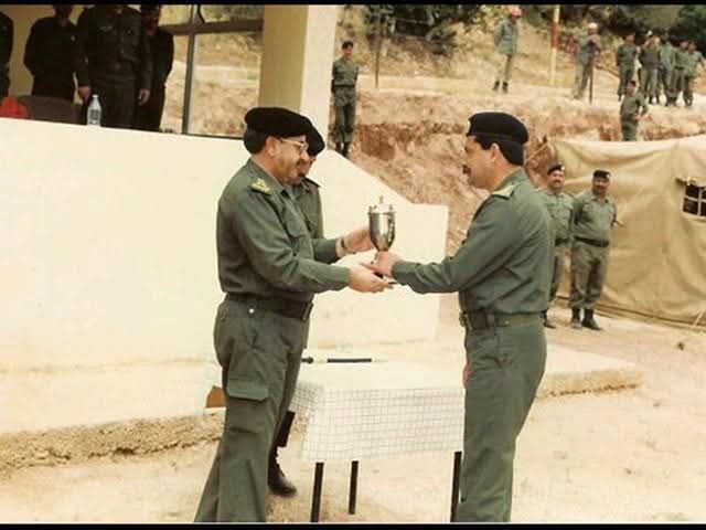 صورة العميد