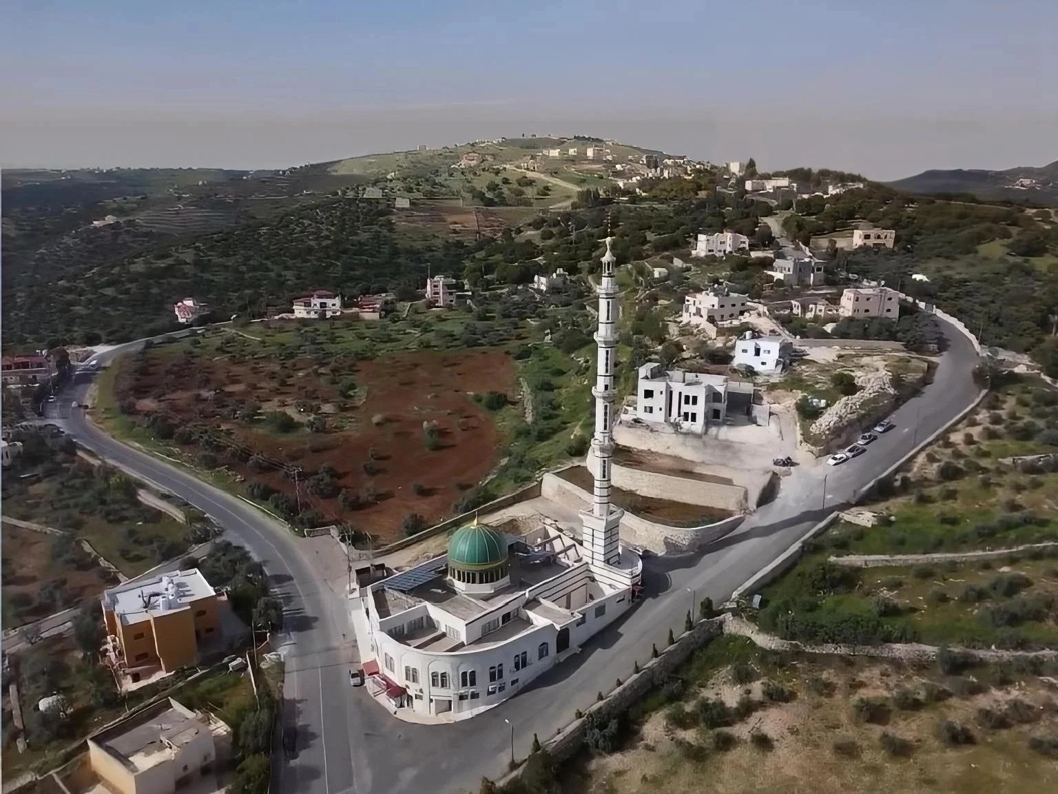 إطلالة جوية لجنوب مسجد الوسية في مدينة السلط في المملكة الأردنية الهاشمية